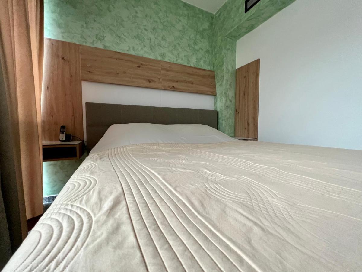 Hotel Brkic Sarajevo Airport - Free Parking Extérieur photo
